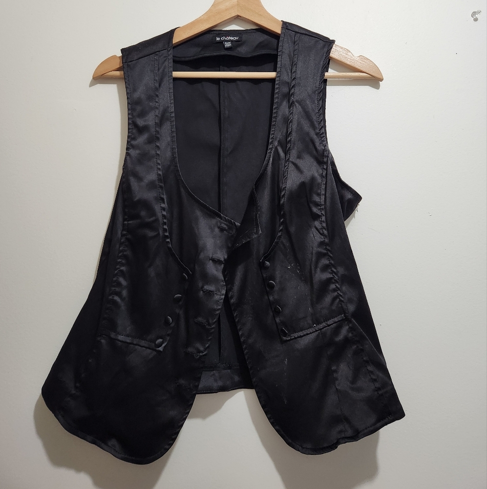 Black Sleeveless Vest by Le Chateau